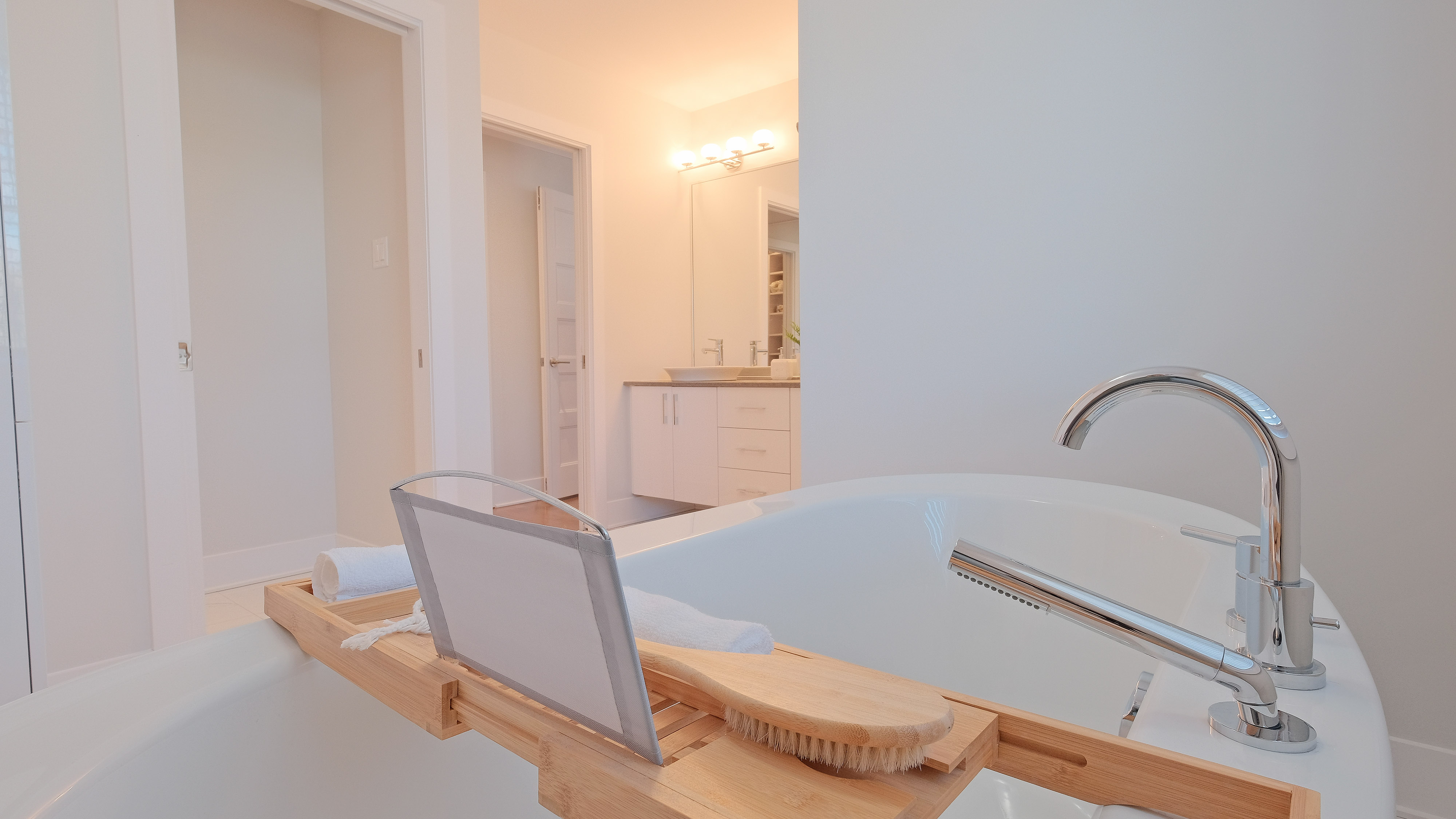 Maison à étages à vendre pointeclaire, Acheter Maison à étages pointe